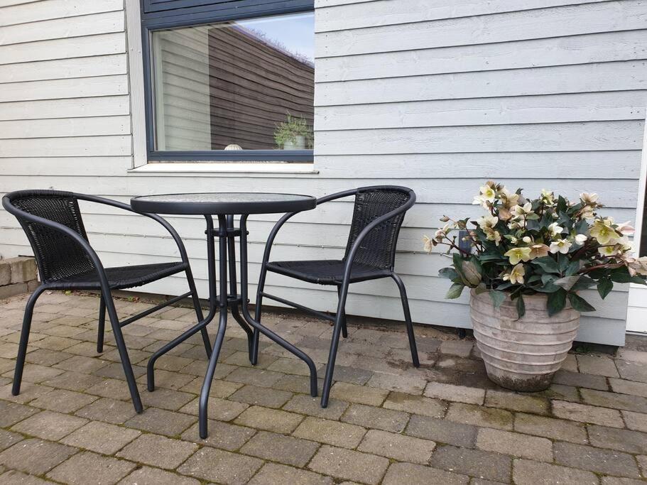 Charmerende Villalejlighed Pa 80 Kvm Inklusiv Gardhave Aarhus Exterior photo